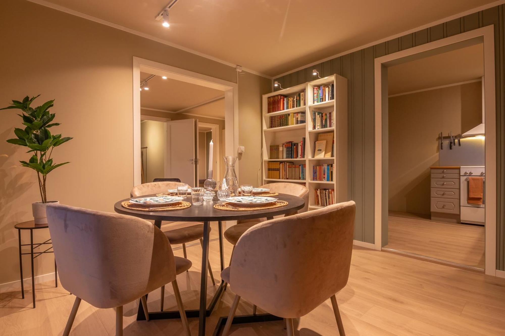 Cozy And Spacious Apartment In City Centre Tromsø Extérieur photo