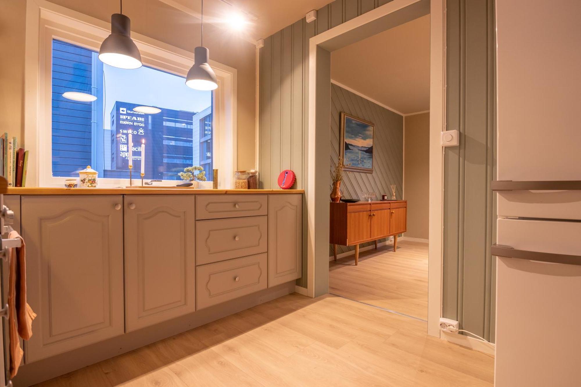 Cozy And Spacious Apartment In City Centre Tromsø Extérieur photo