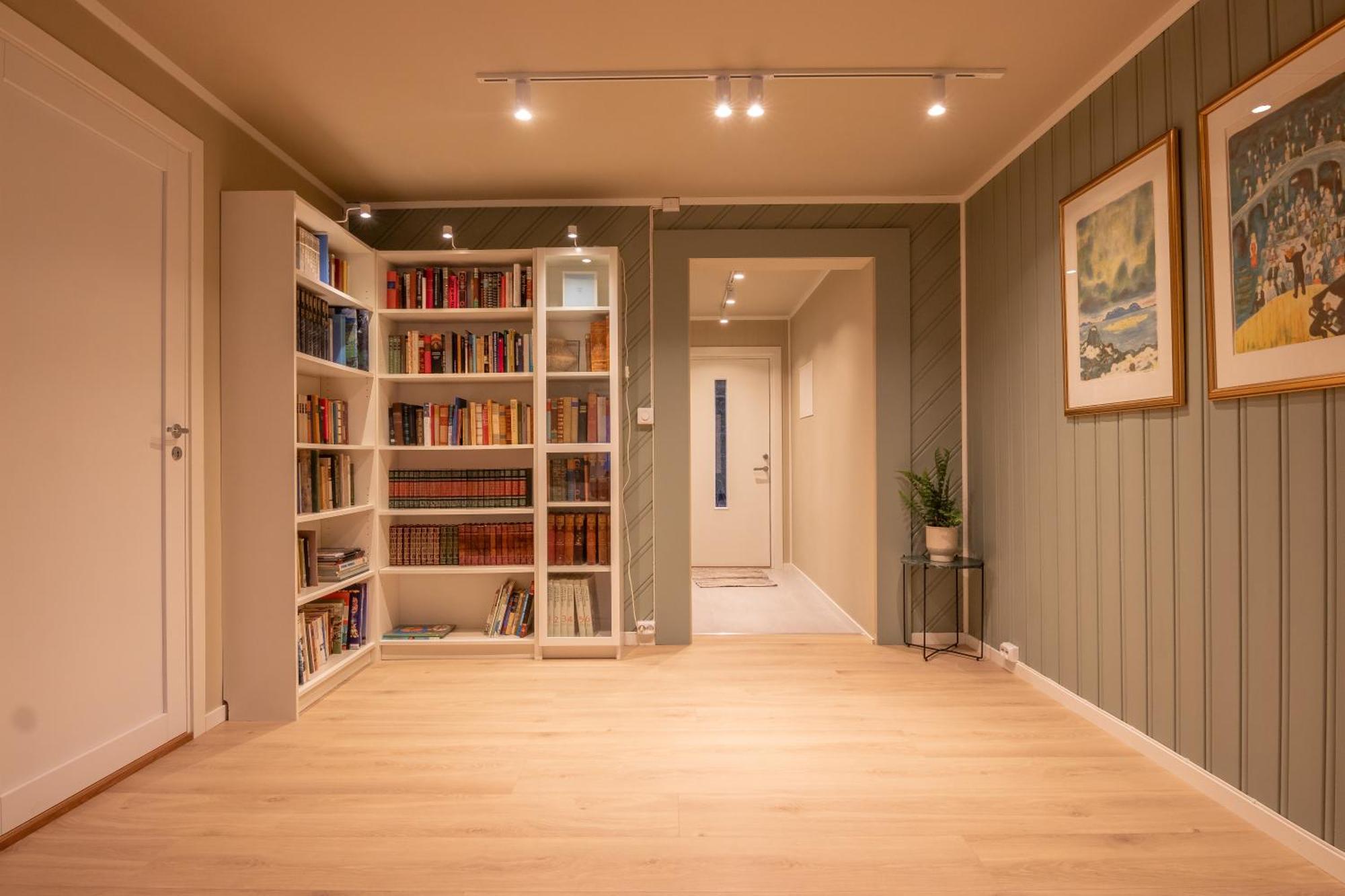 Cozy And Spacious Apartment In City Centre Tromsø Extérieur photo
